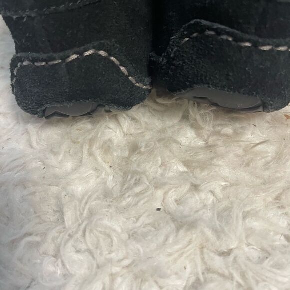 UGG Lizzy Moccasin Black Leather Suede Tassels accent SZ10 - Picture 10 of 10